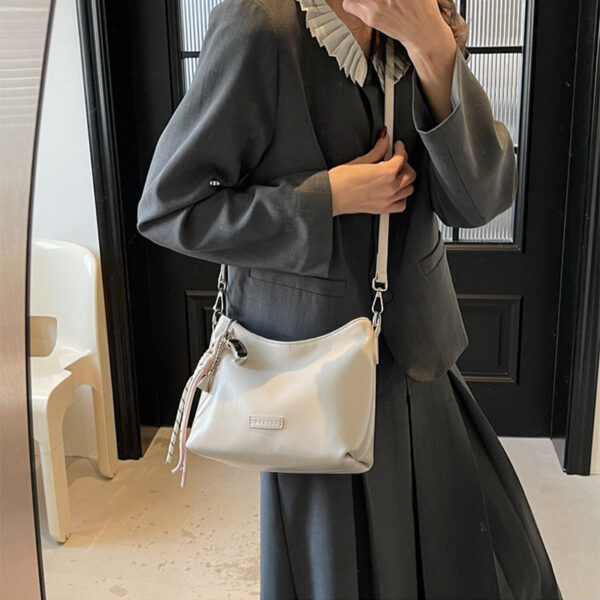 Single Shoulder Underarm Bucket Bag Women's Fashion Messenger Bag - Image 6