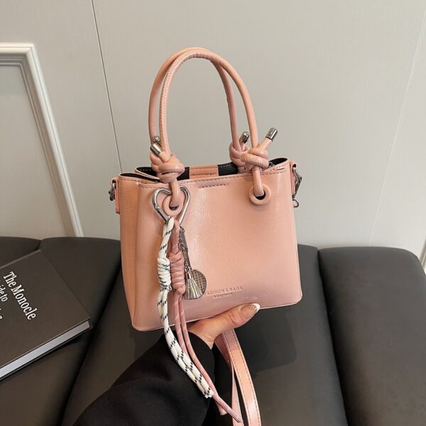 Women's Messenger Bag Fashion Portable One-shoulder Bucket Bag - Image 7