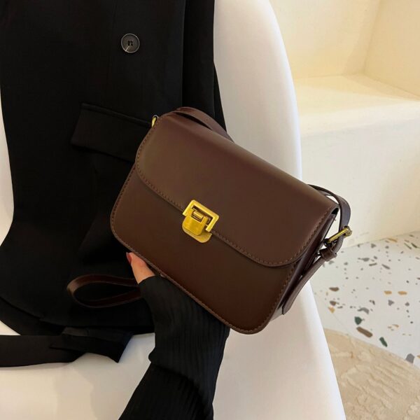 Elegant Women's Simple Messenger Bag - Image 9