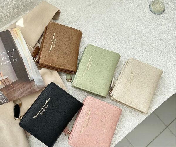 Women's Korean-style Retro Folding Wallet - Image 6