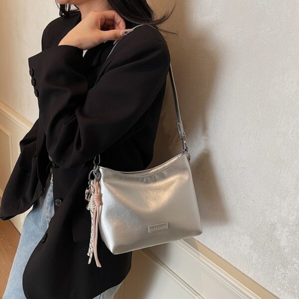Single Shoulder Underarm Bucket Bag Women's Fashion Messenger Bag - Image 8