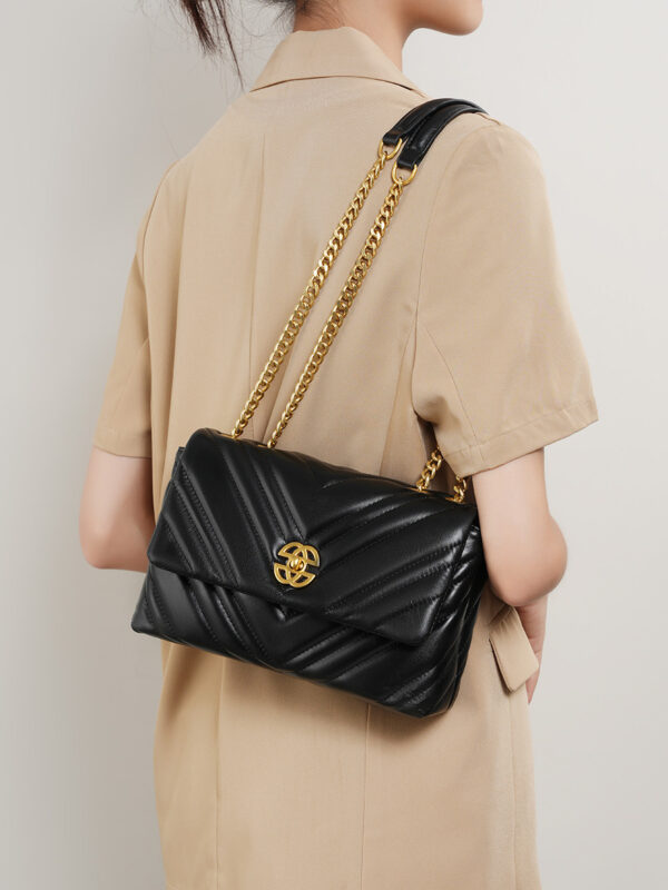 Women's Cowhide Diamond Chain Square Shoulder Messenger Bag - Image 6
