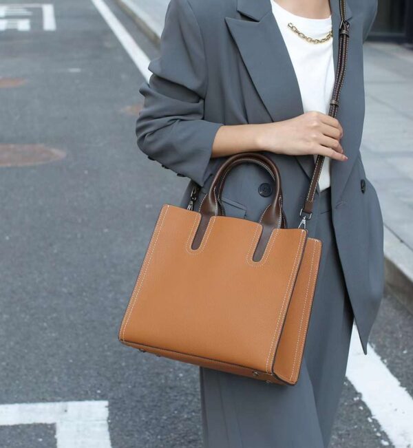 Genuine Leather Commuter Large Capacity First Layer Cowhide Handbag - Image 4