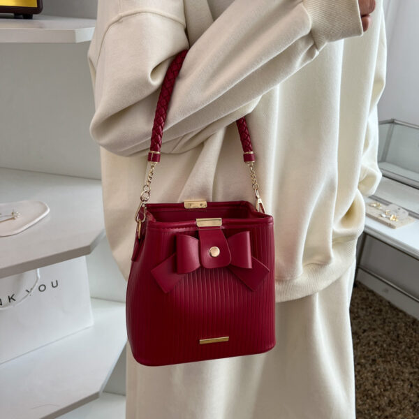 New Special-interest Design Bowknot Color Matching Shoulder Messenger Bag - Image 7