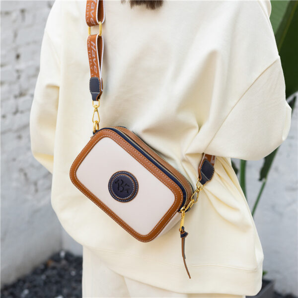 Women's Fashion Vintage Wide Shoulder Strap Crossbody Bag - Image 4