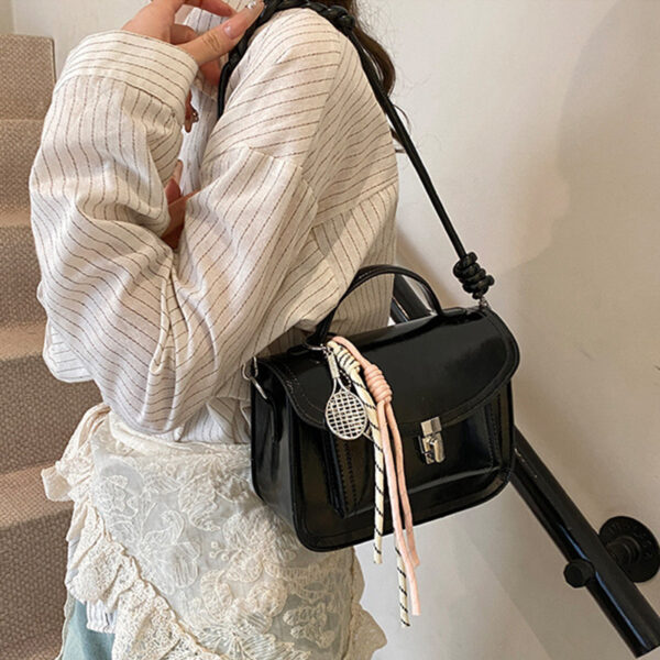 Casual Small Square Shoulder Bag Retro Portable Messenger Handbags For Women - Image 3