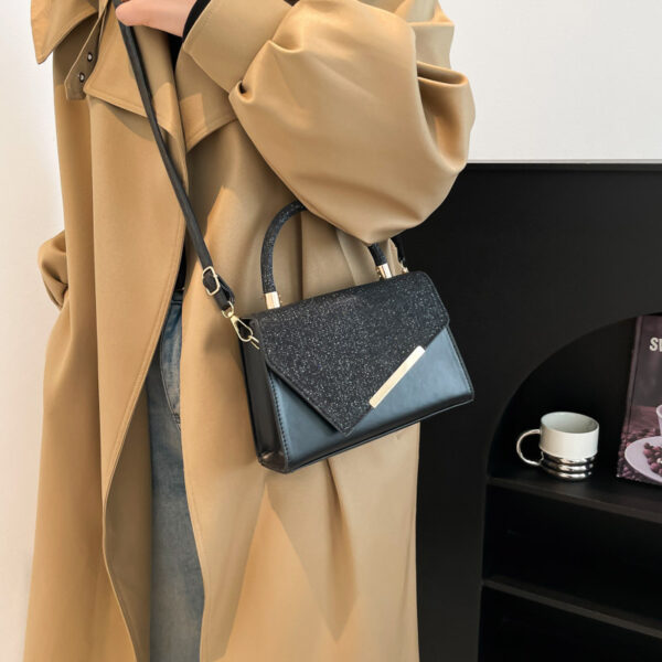 Autumn And Winter Special-interest Design Fashion Handbag - Image 4