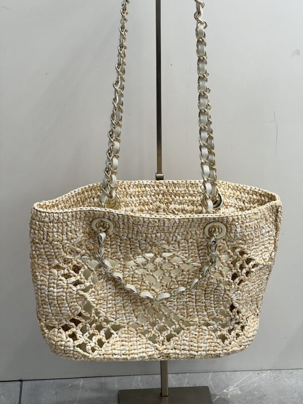 Weaving Hollow Beach New Straw Shoulder Knitted Bag - Image 7