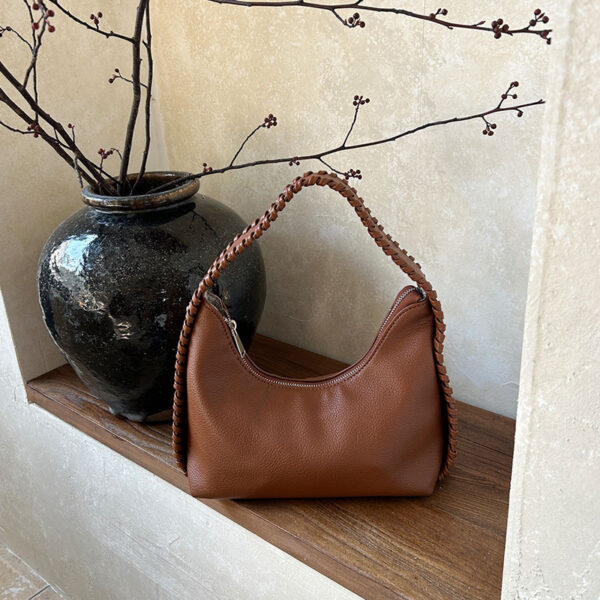 Advanced Texture Fashion Crescent Armpit Bag - Image 9