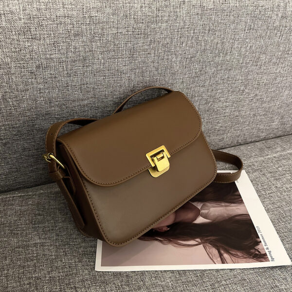 High-grade Women's Niche Texture One-shoulder Underarm Small Square Bag - Image 9