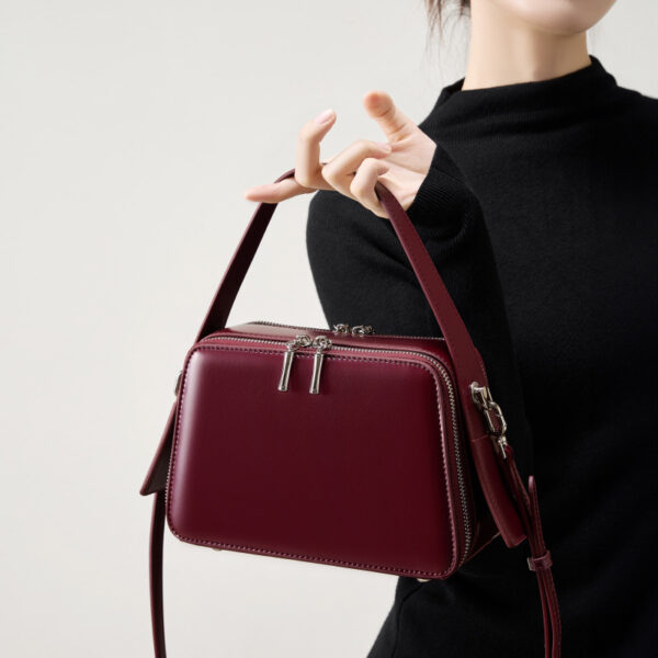 Special-interest Design Hanging Ear Series Commuter Bag - Image 4