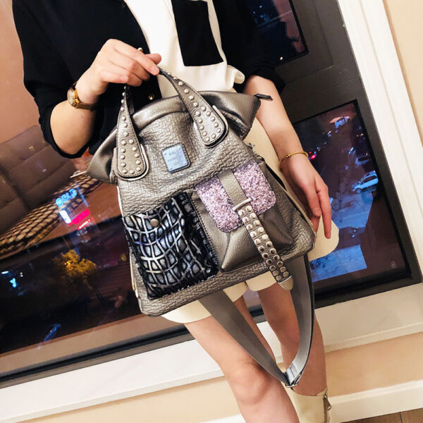 Retro Women's Large Capacity Leisure Trendy Bag