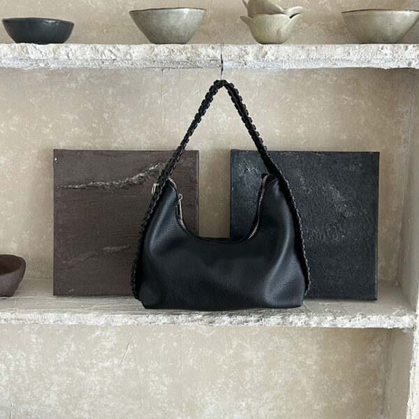 Advanced Texture Fashion Crescent Armpit Bag - Image 7