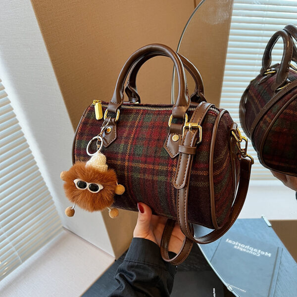 All-match Women's Portable Bucket Bag Niche Advanced Texture - Image 3