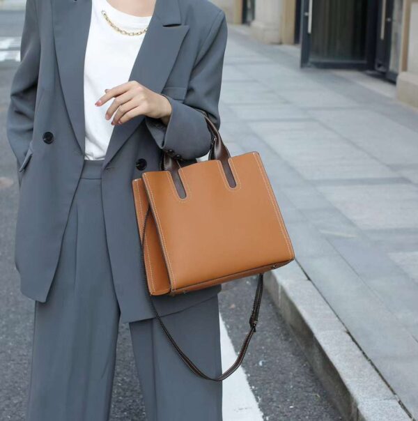 Genuine Leather Commuter Large Capacity First Layer Cowhide Handbag - Image 3