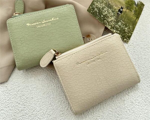 Women's Korean-style Retro Folding Wallet - Image 2